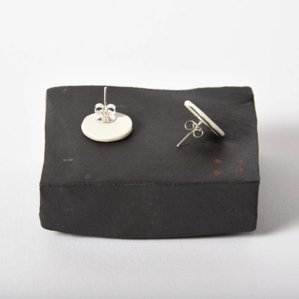 Boucles d'oreilles Disque Kemuri à clou, taille M