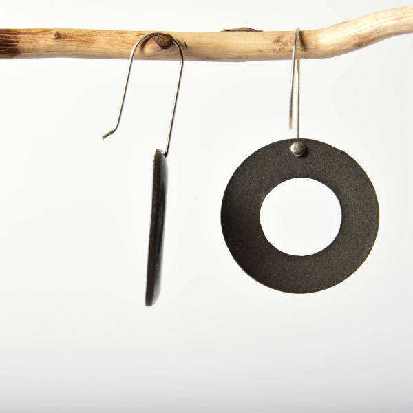 Boucles d'oreilles Donut à suspente, taille L, vue arrière