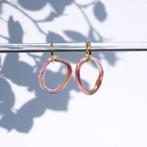 glassearrings-bubbles-golden_pink-hoops-simple
