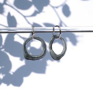 glassearrings-bubbles-smoke-hoops-simple