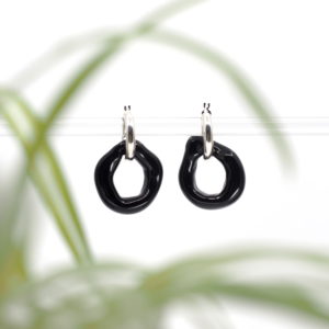 glassearrings-bubbles-black-hoops-chunky